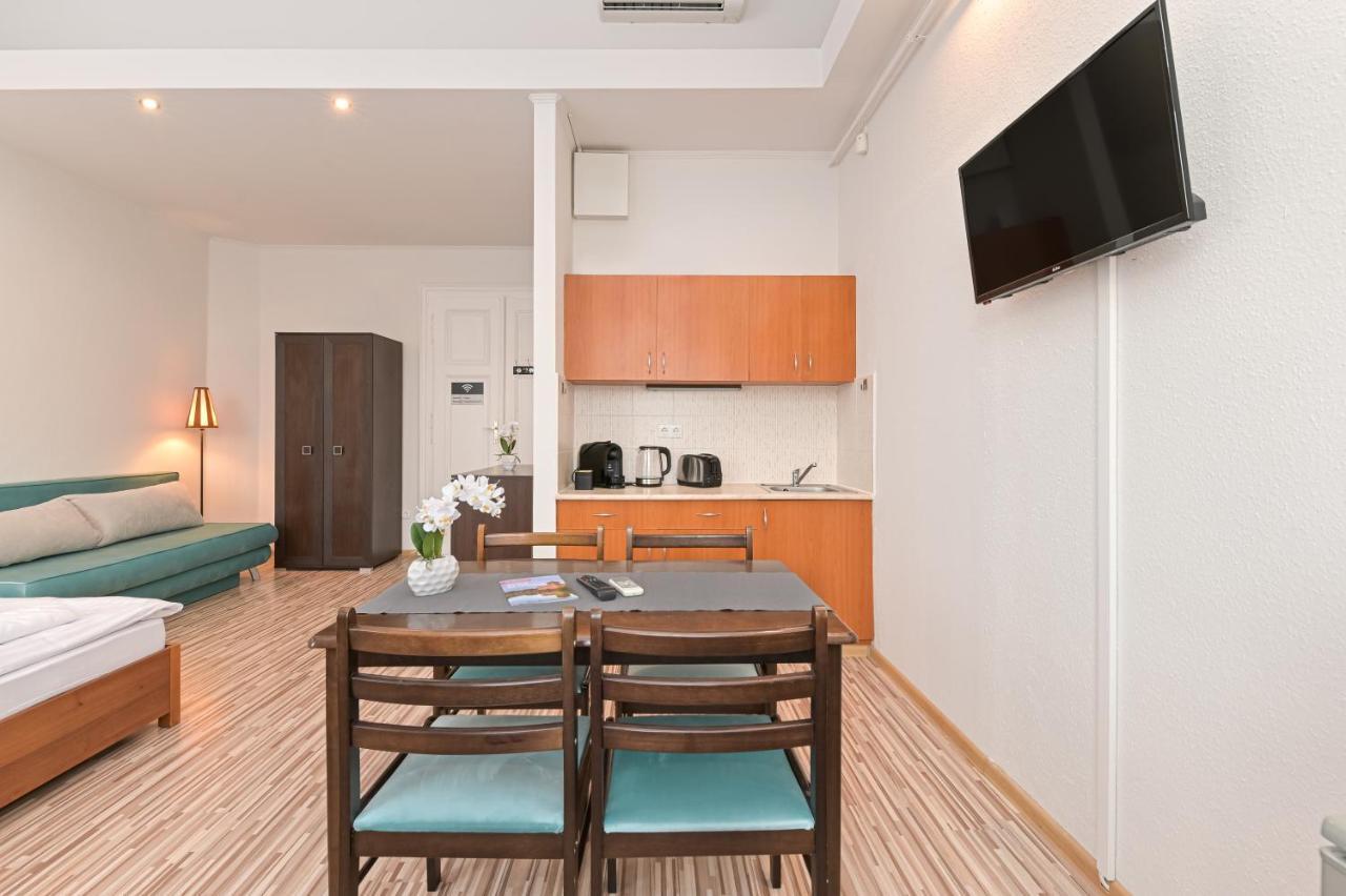 Vilagora Apartman Gyula Ngoại thất bức ảnh